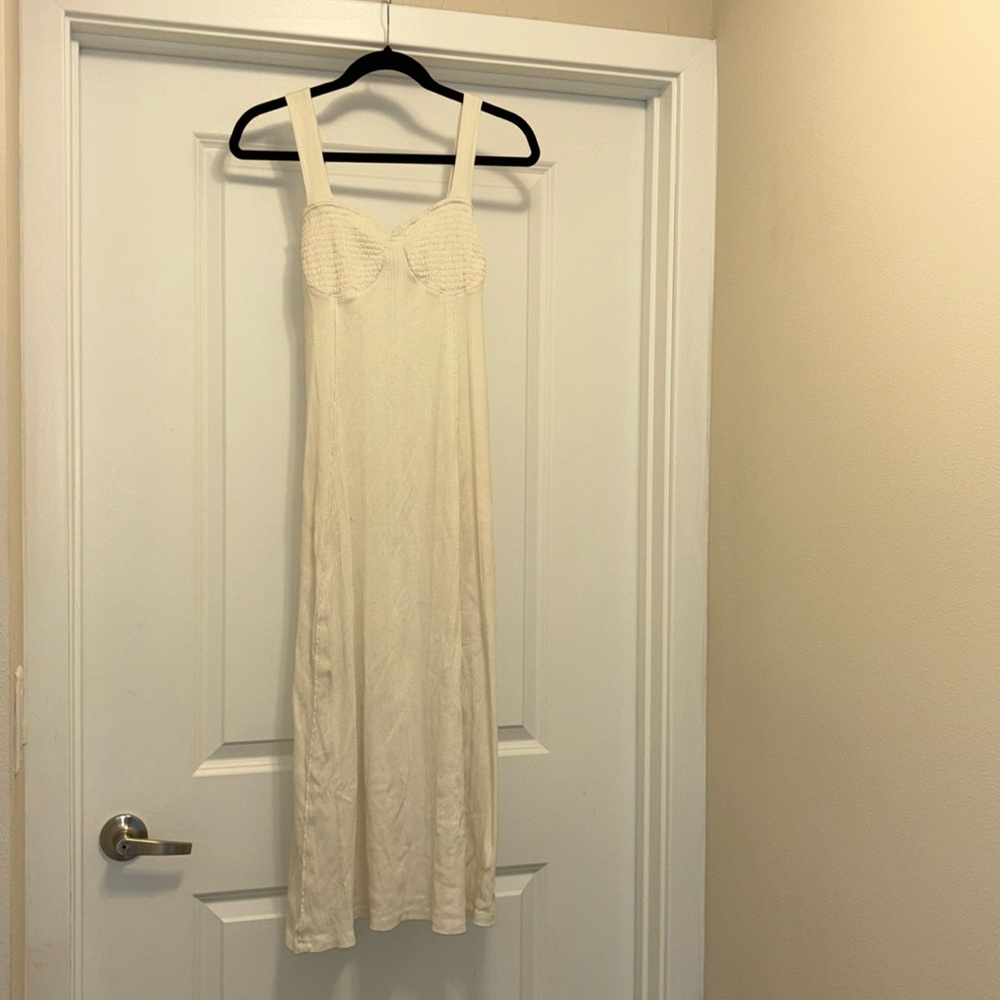 Free People Beach Aviva 🐚 dress smocked midi cream Gorgeous